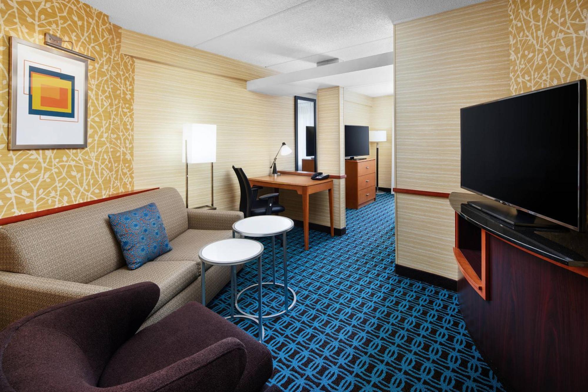Fairfield Inn And Suites By Marriott Plainville Exterior photo